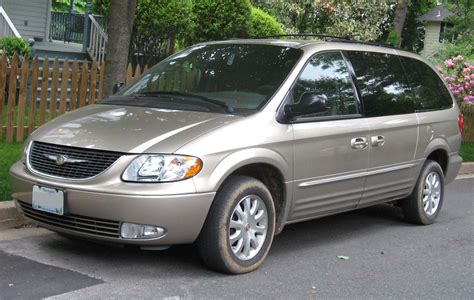 chrysler town and country 2001 photo