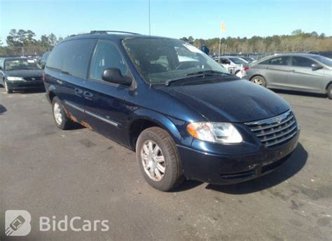 chrysler town and country lwb 2006 photo