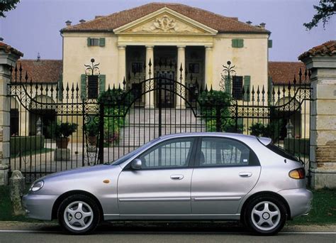 daewoo lanos photo