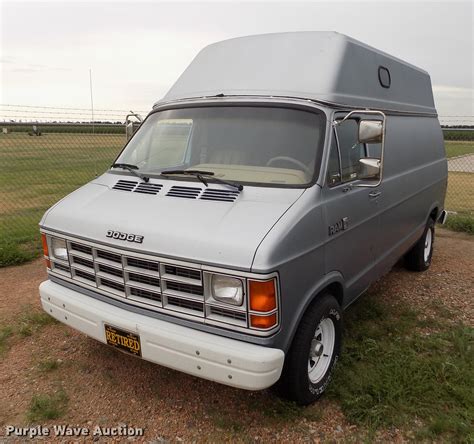 dodge b250 1988 photo