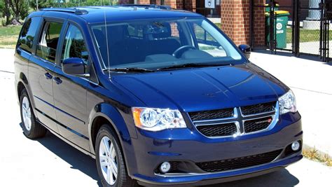 dodge caravan 2014 photo