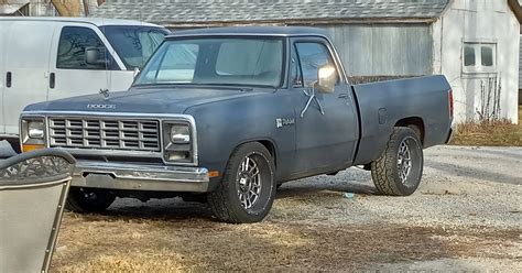 dodge d150 1985 photo