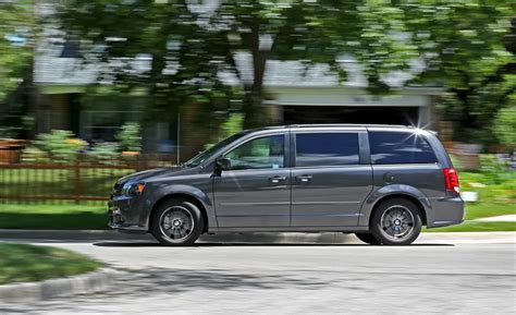 dodge grand caravan 2017 photo