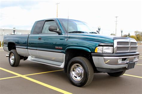 dodge ram 2500 1998 photo