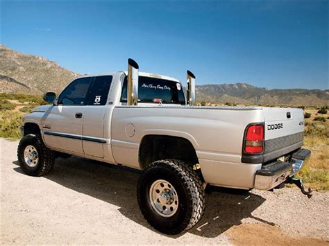 dodge ram 2500 2000 photo