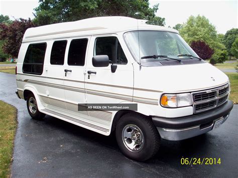 dodge van 1996 photo