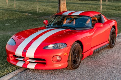 dodge viper 1995 photo