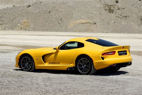 dodge viper coupe 2010 photo