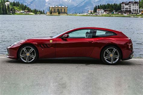 ferrari gtc4lusso photo