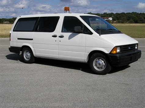 ford aerostar 1992 photo