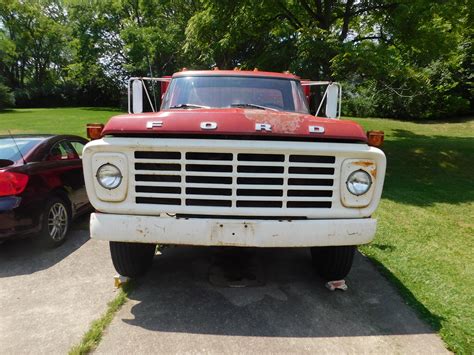 ford b600 photo