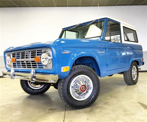 ford bronco 1969 photo