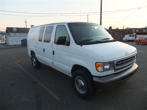 ford e-150 2000 photo