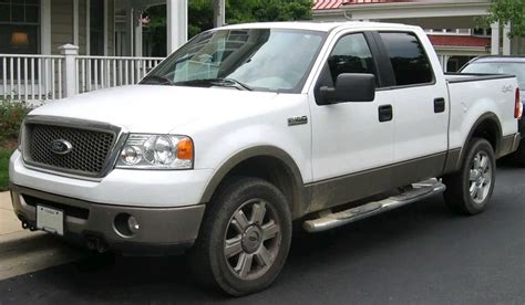 ford e-150 2004 photo