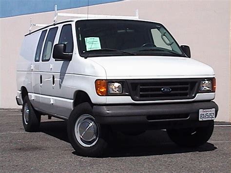 ford e-250 2006 photo