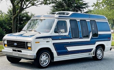 ford e150 1984 photo