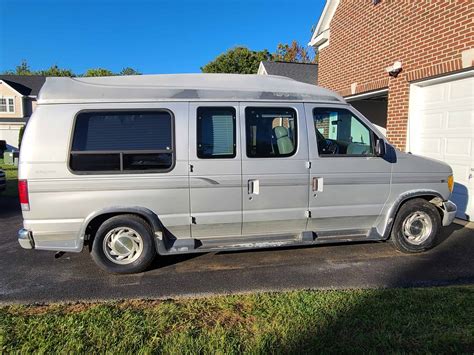 ford econoline 1999 photo