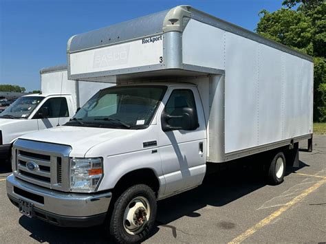 ford econoline 2017 photo