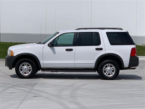 ford explorer 2003 photo