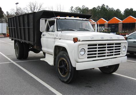 ford f700 1971 photo