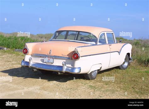 ford fairlane photo