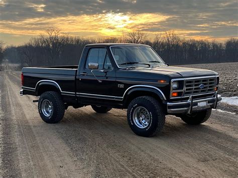 ford ford truck 1984 photo