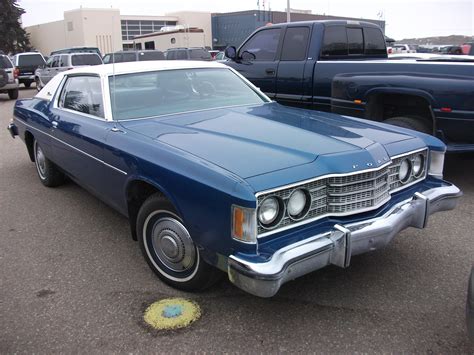 ford galaxie 1974 photo