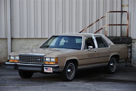 ford ltd 1985 photo