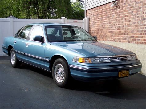 ford ltd 1993 photo