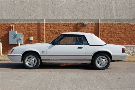 ford mustang 1984 photo