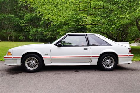 ford mustang 1987 photo