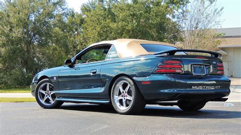 ford mustang convertible 1995 photo