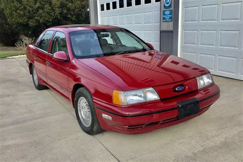 ford taurus 1989 photo