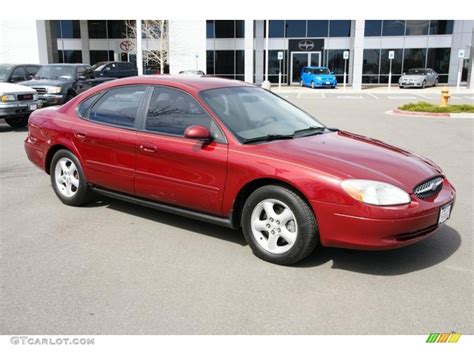 ford taurus 2001 photo