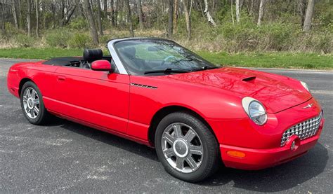 ford thunderbird 2004 photo