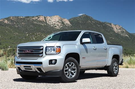 gmc canyon 2016 photo