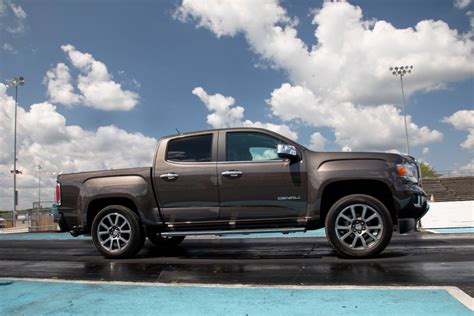 gmc canyon 2019 photo