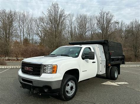 gmc dump truck photo