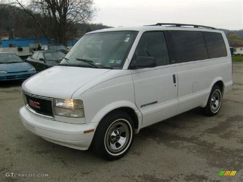 gmc safari 1999 photo