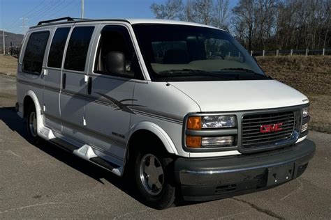 gmc savana 1998 photo