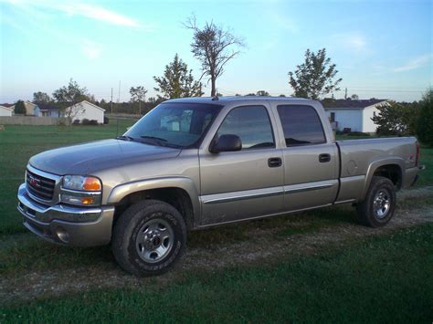 gmc sierra 1500 hd 2003 photo