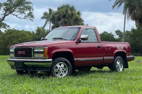 gmc sierra 1990 photo