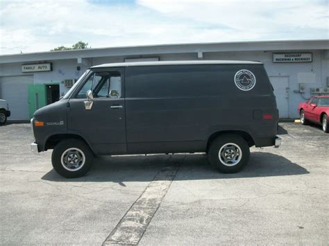 gmc vandura 1500 photo