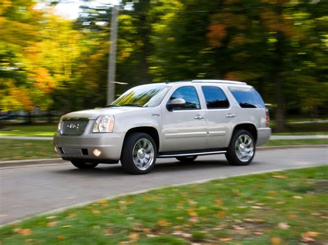 gmc yukon hybrid photo