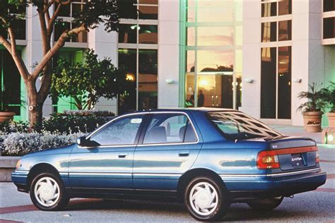 hyundai elantra 1993 photo