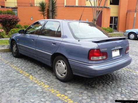 hyundai elantra 1994 photo