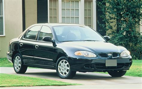 hyundai elantra 1999 photo