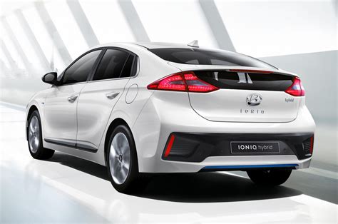 hyundai ioniq plug-in hybrid photo