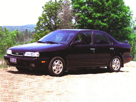 infiniti g20 1996 photo