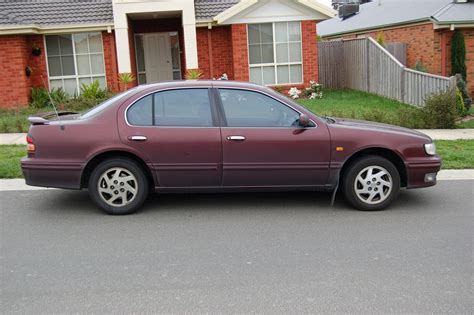 infiniti i30 1996 photo